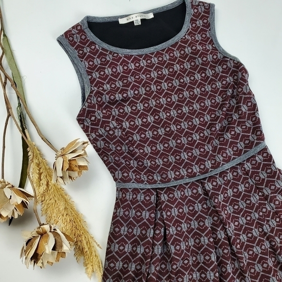 Max Studio Grey Red Flirty Fit and Flare Dress XS - Picture 4 of 9